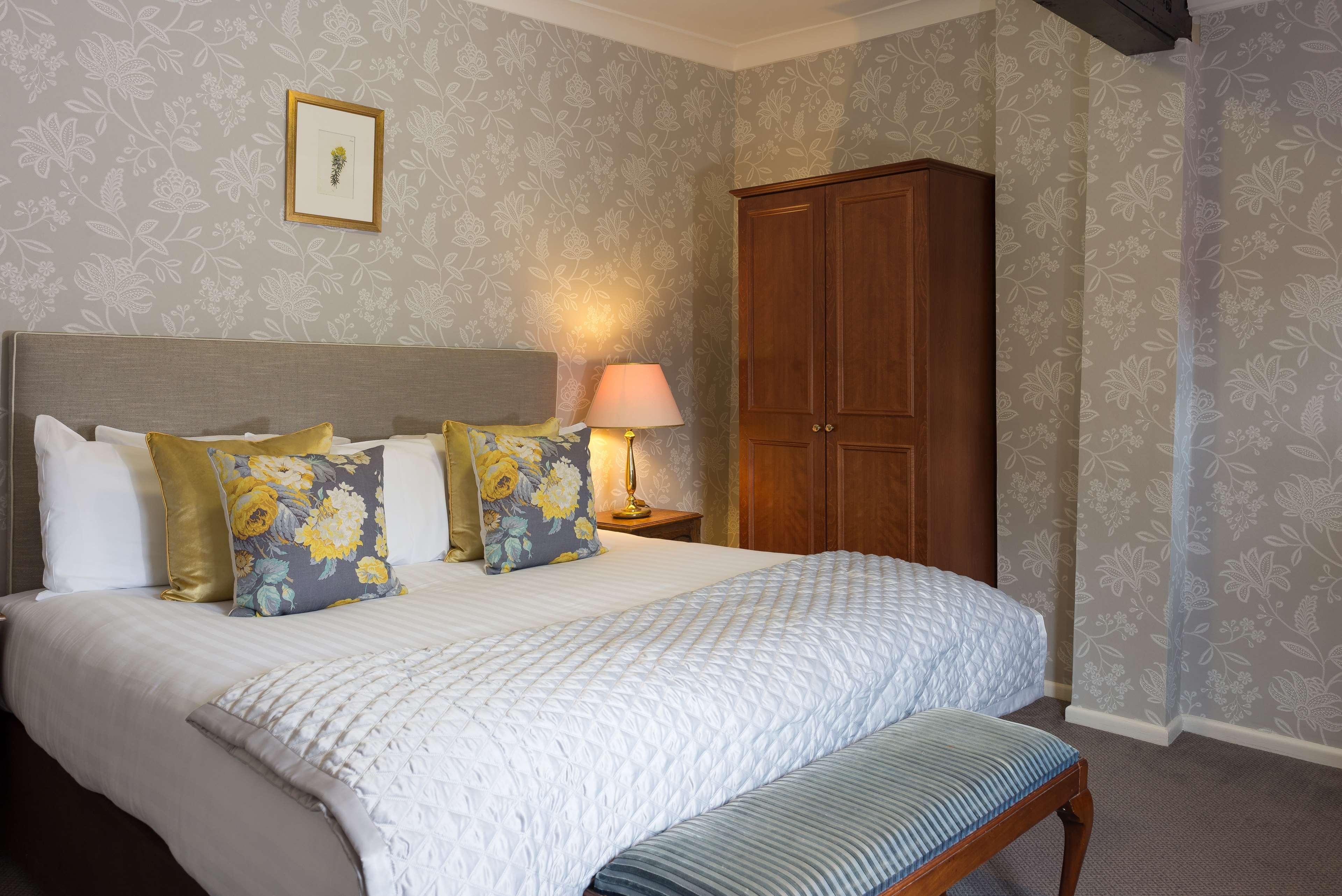 Best Western Red Lion Hotel Salisbury Exterior photo